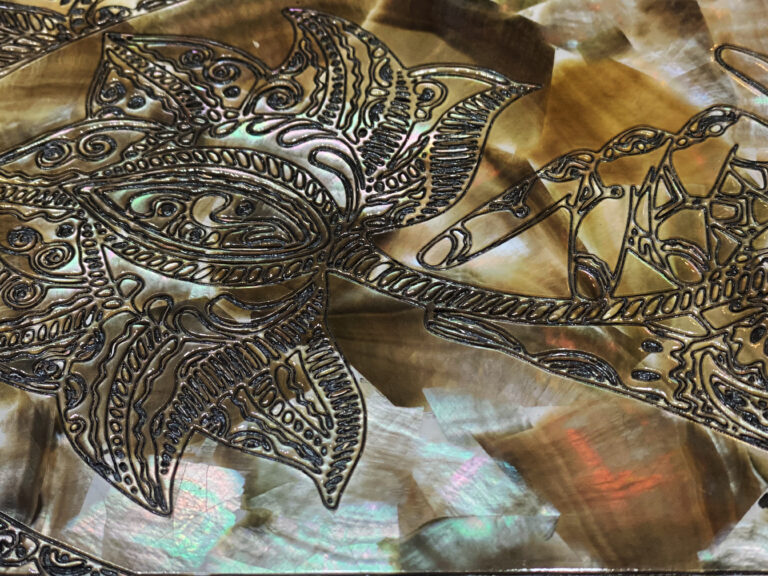 Leafat, luxury decorative tiles for floors, walls and furnishing accessories. Leather or mother-of-pearl mosaics for unique interior designs.