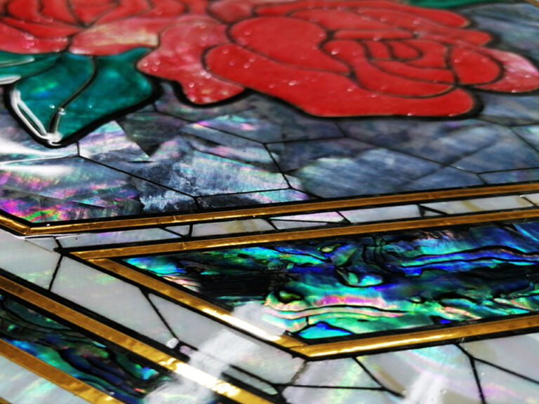 Leafat, luxury decorative tiles for floors, walls and furnishing accessories. Leather or mother-of-pearl mosaics for unique interior designs.